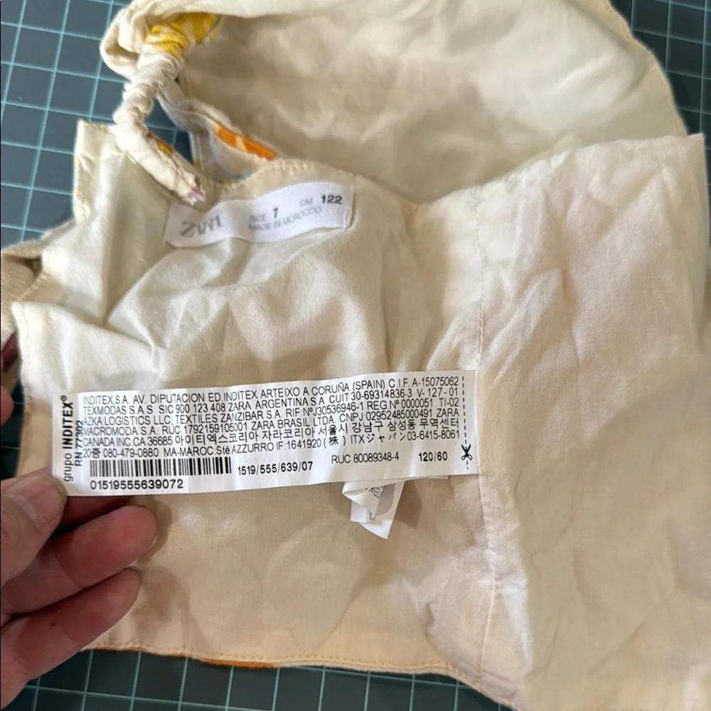 Zara Beige Floral girls top with Autumn Hues - Picture 5 of 5